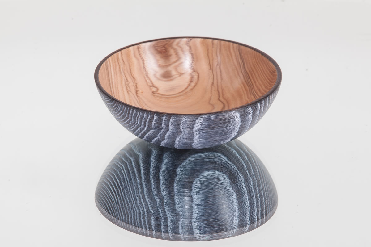Colin has been invited to exhibit his latest work with - The Artful Collective group at Spud (Sway) in The New Forest.